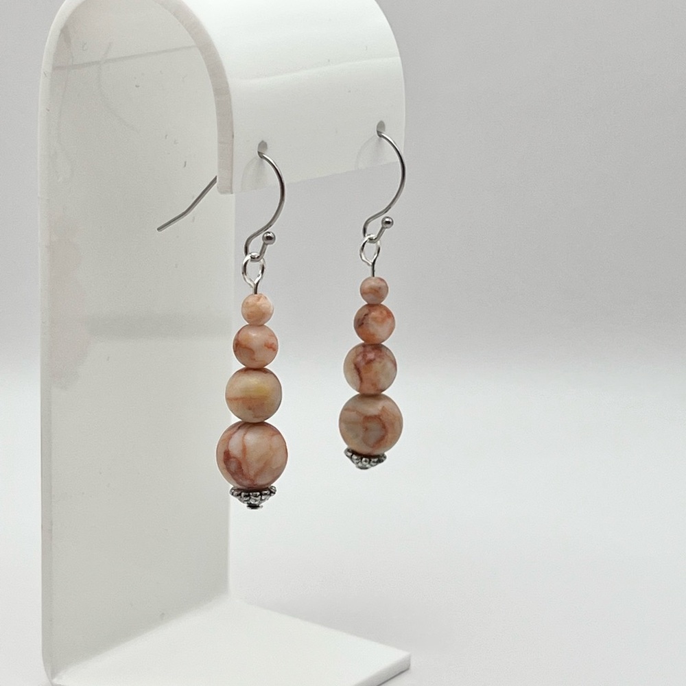 RED NETWORK JASPER EARRINGS - Picture 5 of 11
